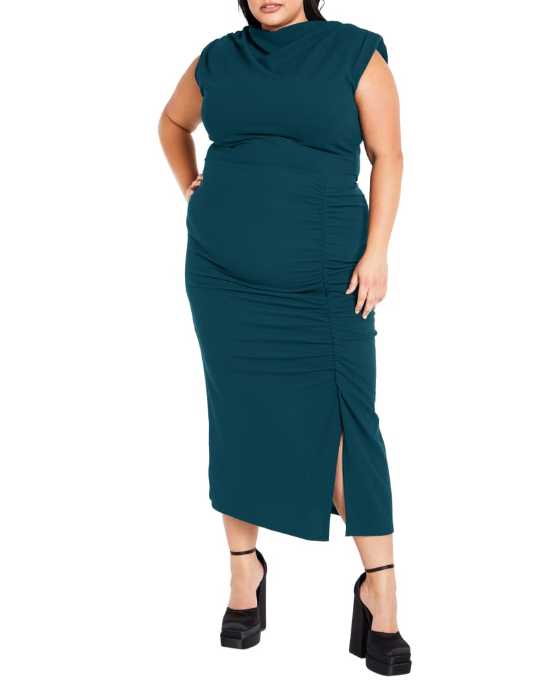 Front of a model wearing a size L DRESS ZABY in Emerald by City Chic. | dia_product_style_image_id:322918